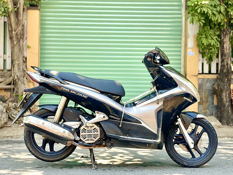 Honda Airblade 110 For Rent - Motorbike Rent Sale in HCMC Sai Gon - Jan's Motorbike