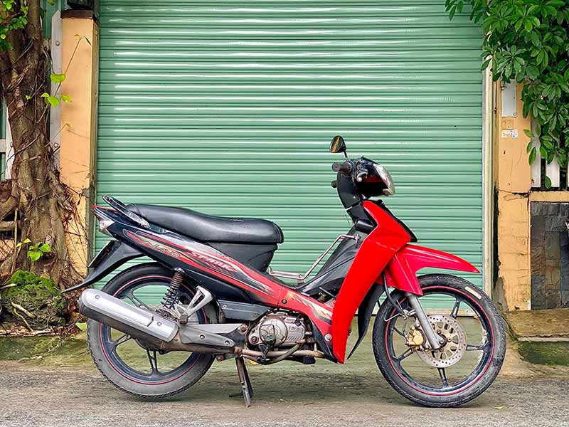 Motorbike Shop in Sai Gon HCMC - Yamaha Sirius For Rent - Jan's Motorbike